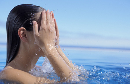 夏天游泳的注意事项 紧急时刻能救命(3)