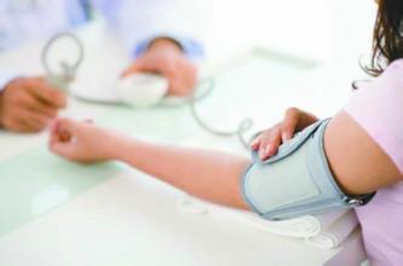 高血压如何降压 专家推荐日常吃萝卜降压法