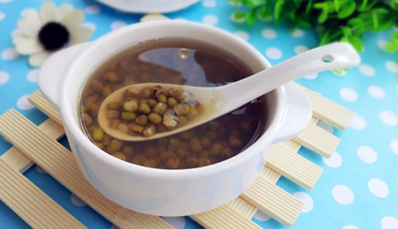 喝绿豆汤的好处 绿豆汤怎么喝更解毒