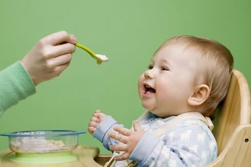 宝宝补钙吃什么好 宝宝缺钙的症状是什么