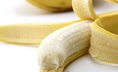 香蕉2根、葡萄干适量、