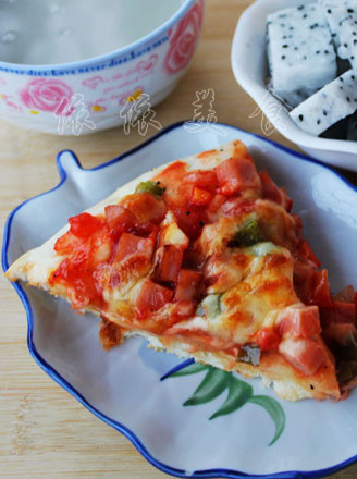 精品主食：彩椒午餐肉披萨