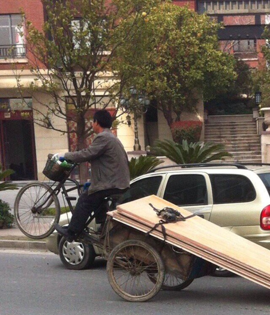 妹子在练什么功夫呢