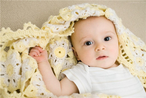 新生儿黄疸常识 每一个新生儿都有黄疸