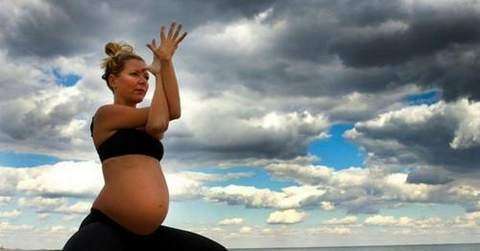怀孕还可以练瑜伽吗